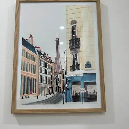 Cocooning & Cosy In Center 17 باريس