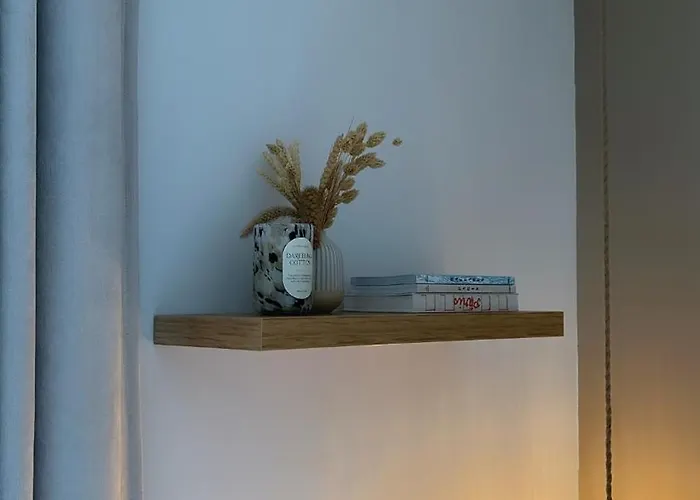 Cocooning & Cosy In Center 17 باريس